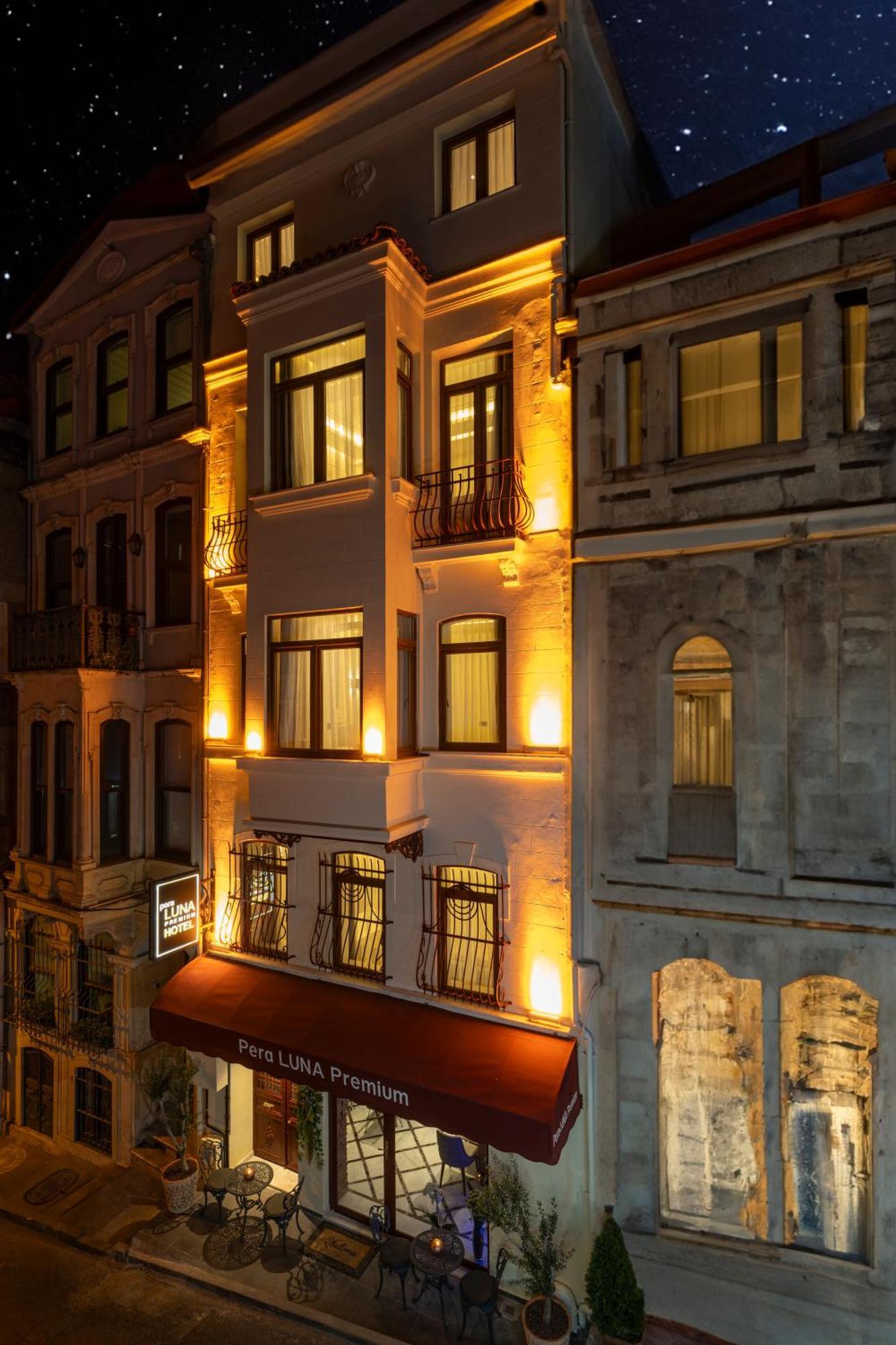 Pera Luna Premium Hotel Истанбул Екстериор снимка