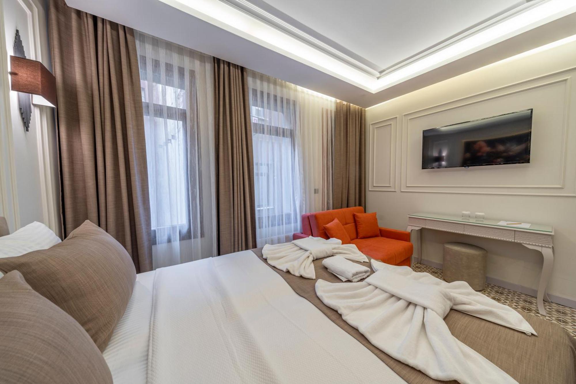 Pera Luna Premium Hotel Истанбул Екстериор снимка