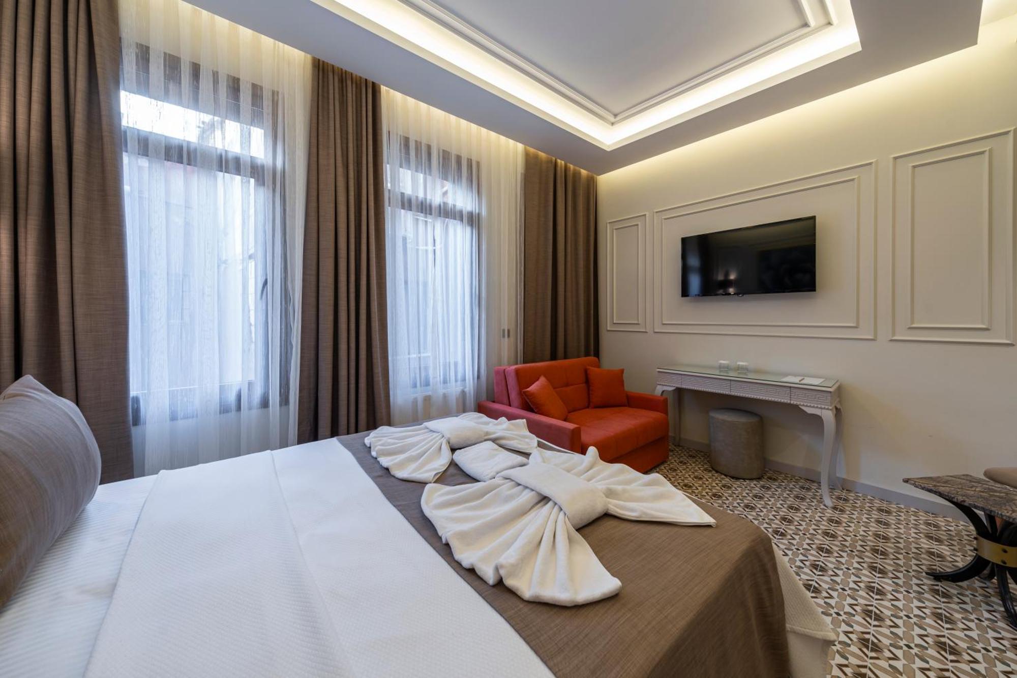 Pera Luna Premium Hotel Истанбул Екстериор снимка