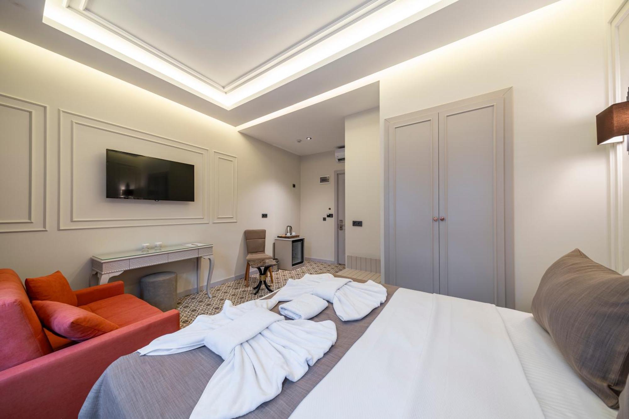Pera Luna Premium Hotel Истанбул Екстериор снимка