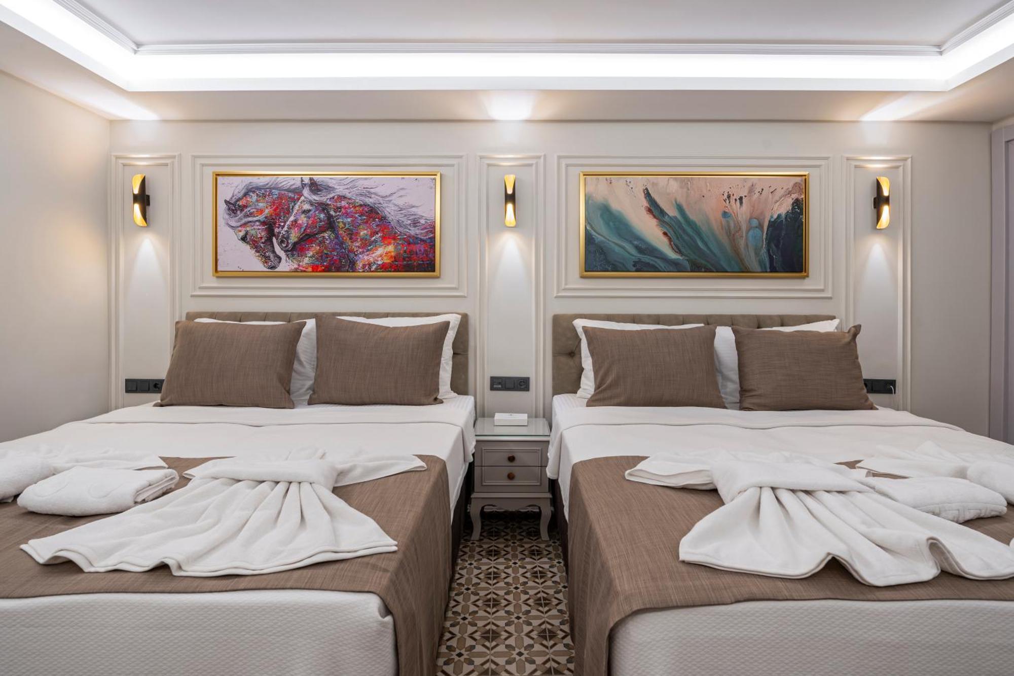 Pera Luna Premium Hotel Истанбул Екстериор снимка